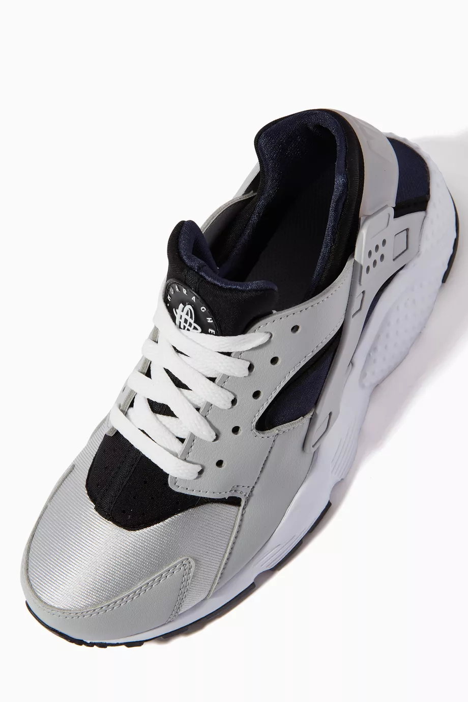 Buy Nike Grey Air Huarache Shoes for Boys in UAE Ounass