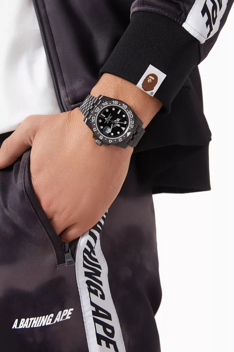 Bathing best sale ape watch