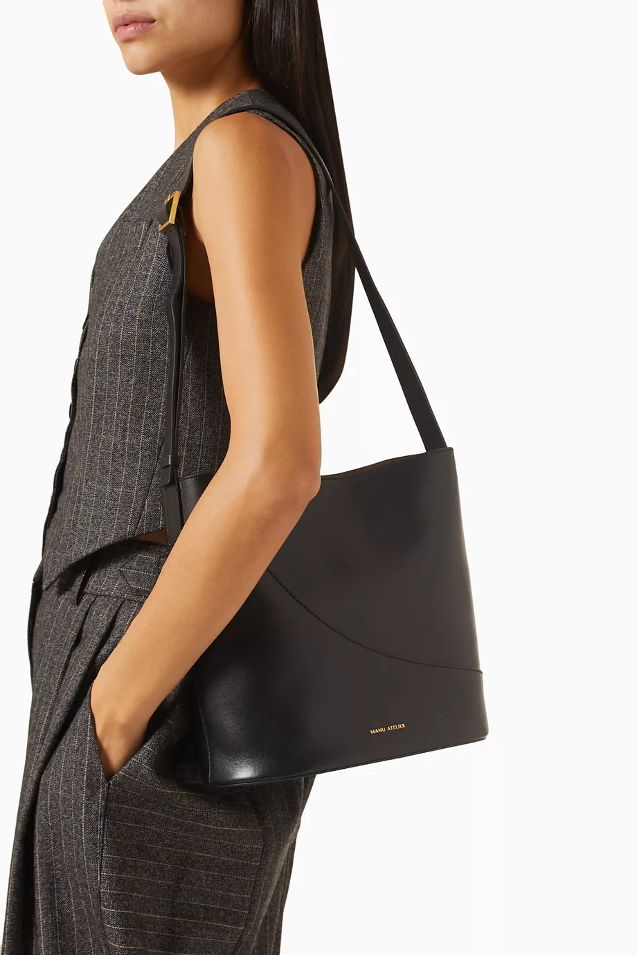 Manu atelier online bucket bag