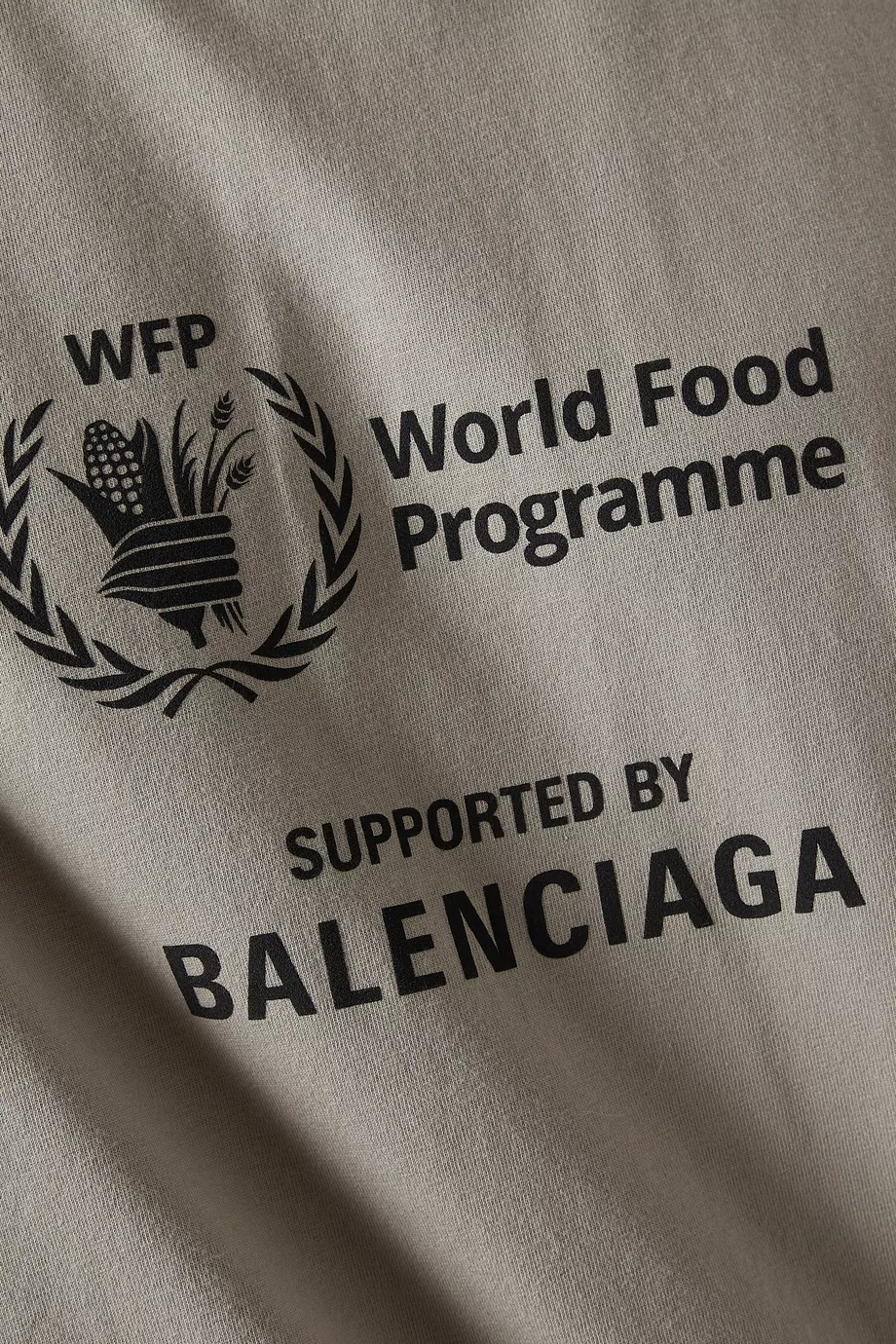 Buy Balenciaga Brown World Food Programme Printed Medium Fit T shirt in Cotton Jersey for Men in UAE Ounass