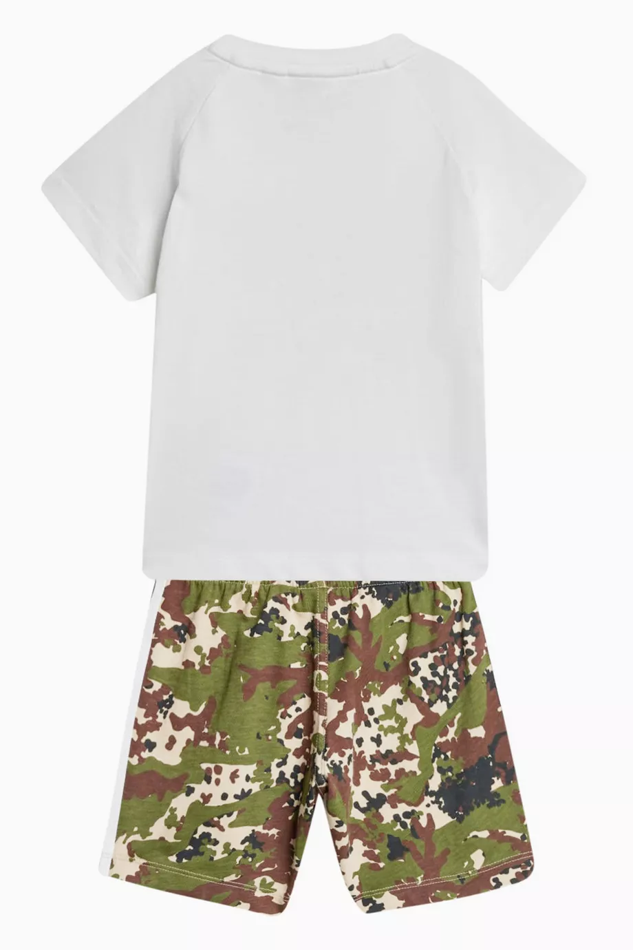 Camo t shirt and shorts top