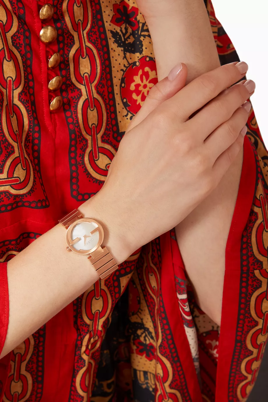 Gucci interlocking watch gold new arrivals