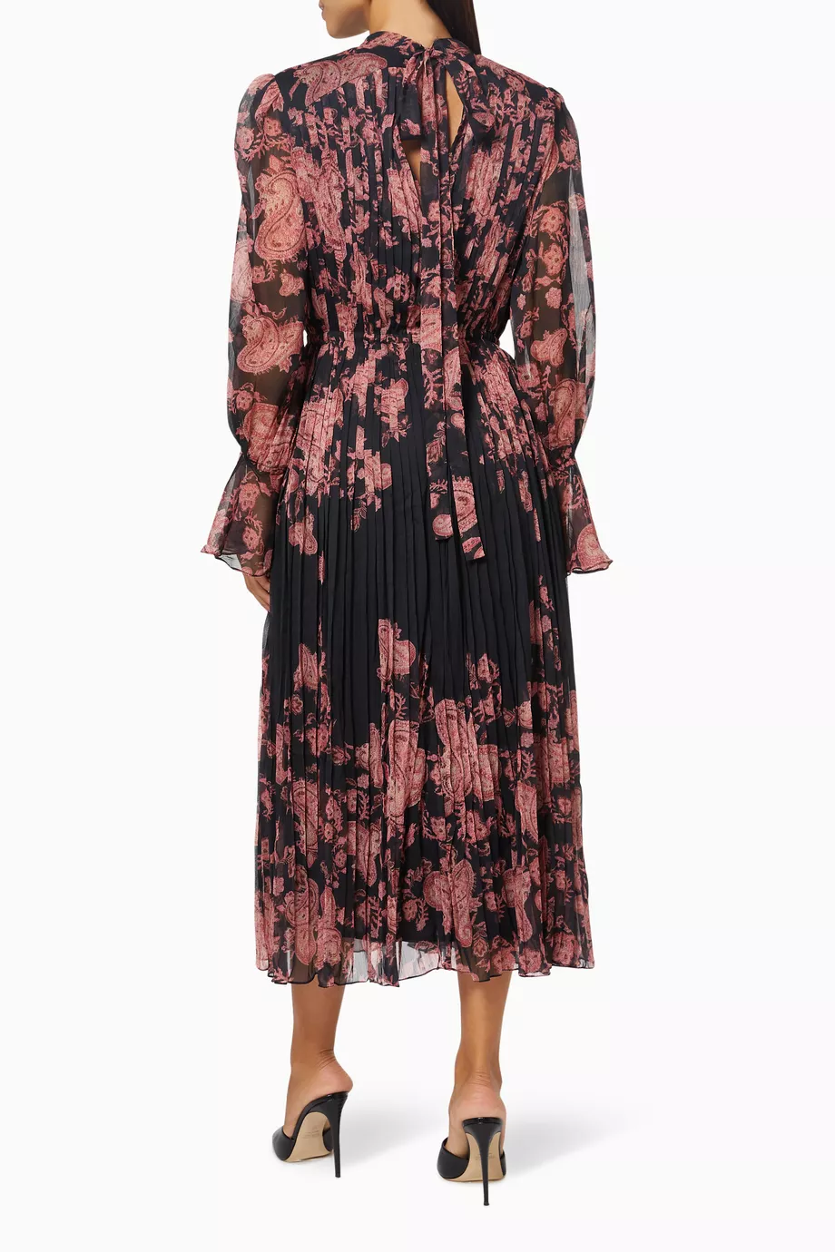 hemant and nandita luana pleated long dress Buy Hemant & Nandita Black Luana Pleated Long Dress in Chiffon For Women  Online