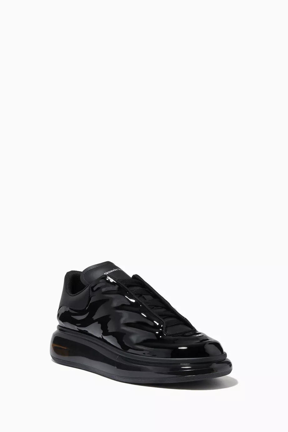 Alexander mcqueen sneakers nere 2025