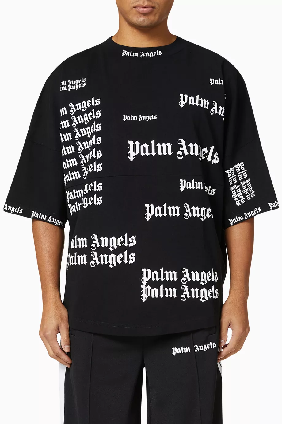 【PALM ANGELS】Ultra ウルトラ パーム ロゴ Tシャツ 半袖 黒 PALM ANGELS Ultra Logo T-Shirt | SportsDirect.com USA