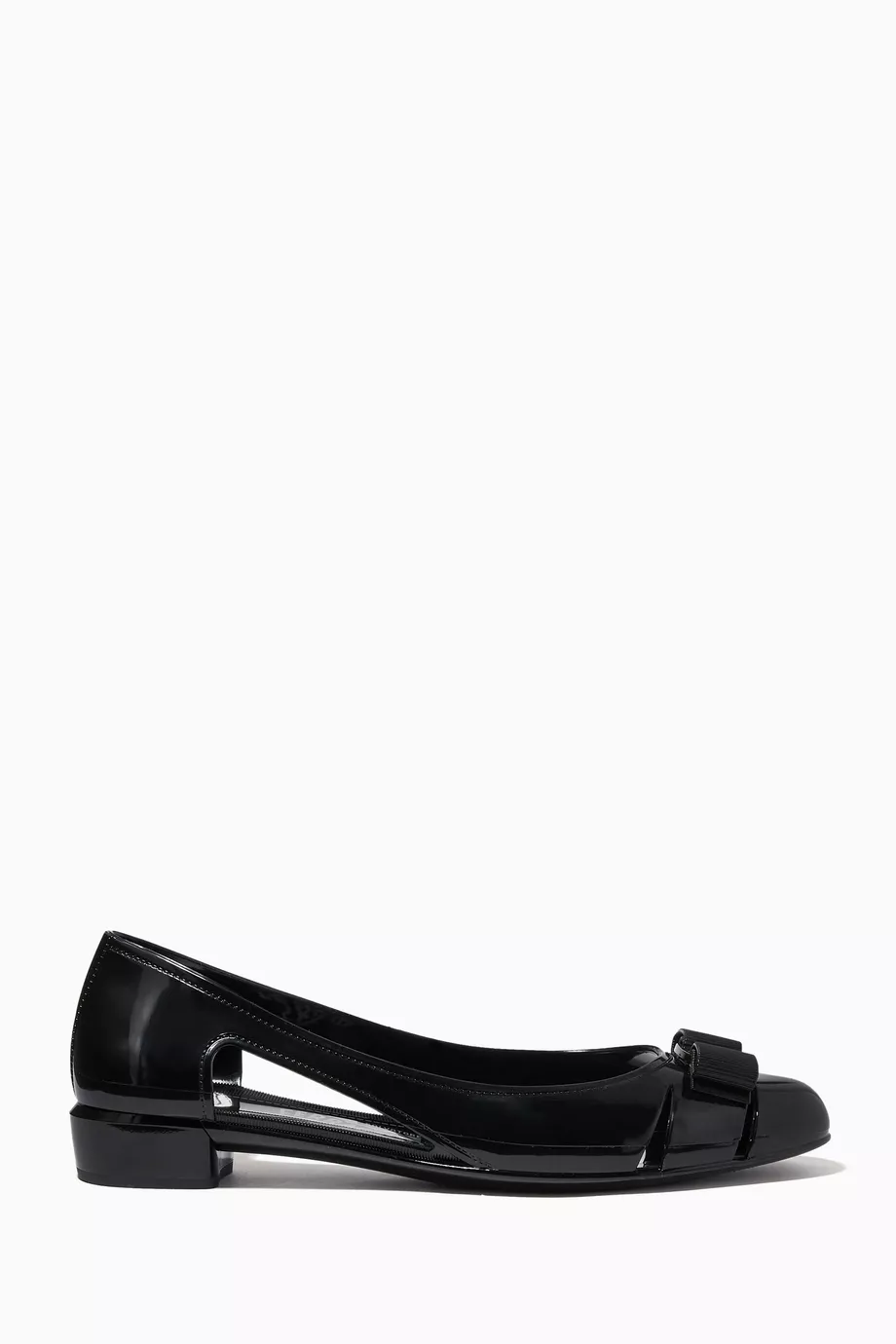 Buy Ferragamo Black Jelly Ballet Flats For Women Online Ounass UAE