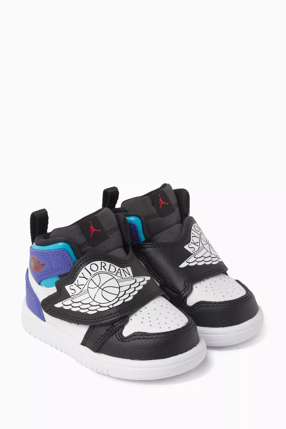Baby Sky Jordan Sneakers in Leather