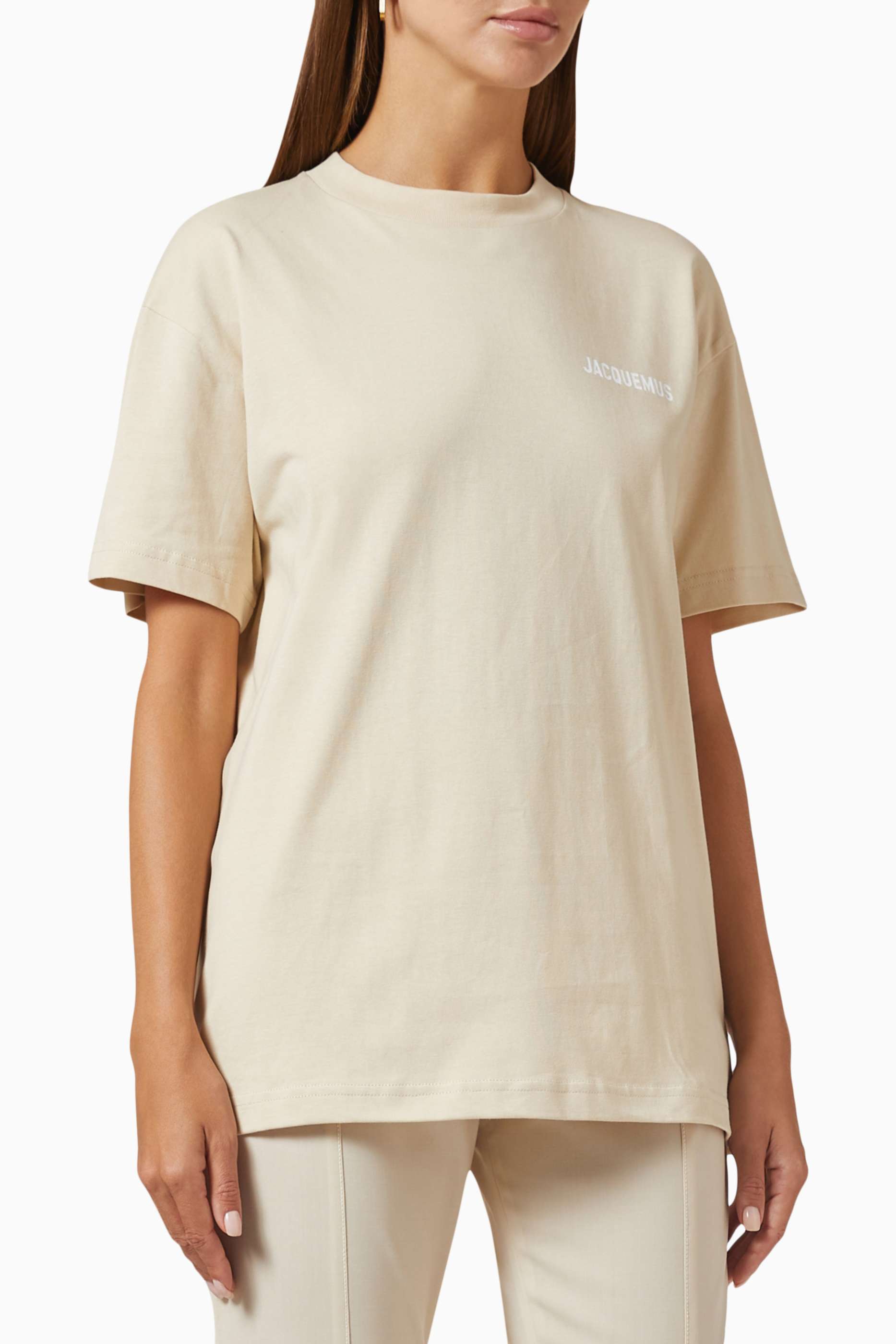 shop-jacquemus-logo-t-shirt-in-cotton-jersey-for-women